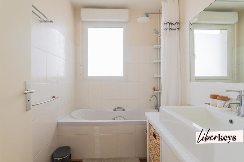 Appartement - 105 m² - 4 pièces