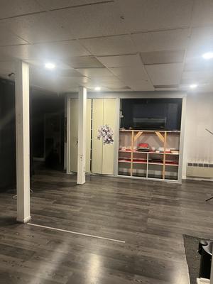 Local commercial - 150 m² - 5 pièces