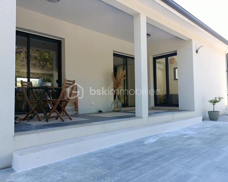 Maison - 121 m² - 5 pièces