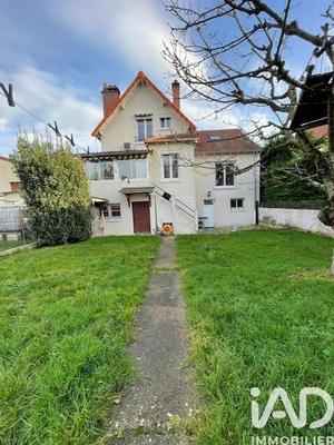 Maison - 122 m² - 6 pièces