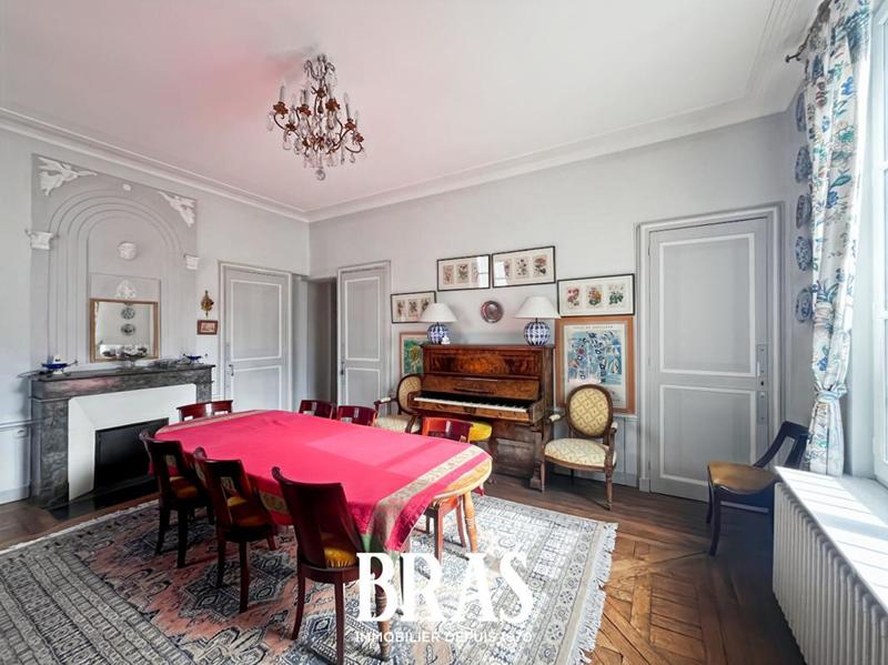 Appartement - 150 m² - 5 pièces