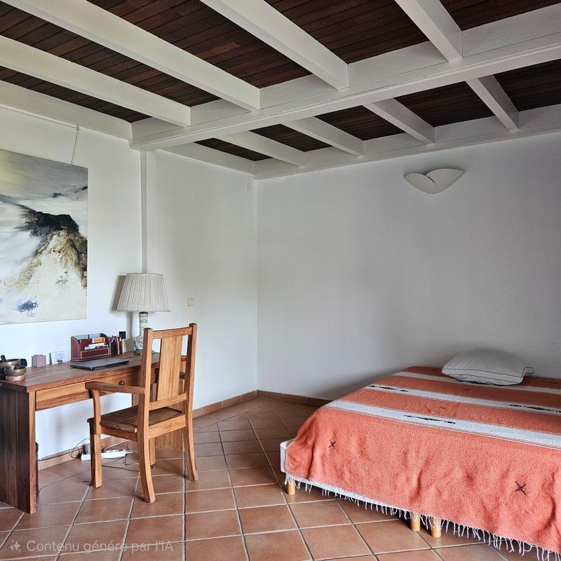 Maison - 221 m² - 8 pièces