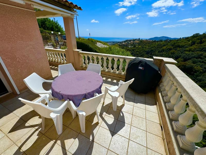 Villa - 172 m² - 6 pièces