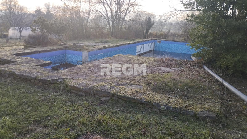 Propriété - 235 m² - 5 pièces