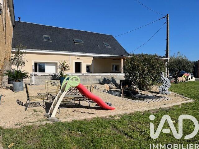 Maison - 180 m² - 6 pièces