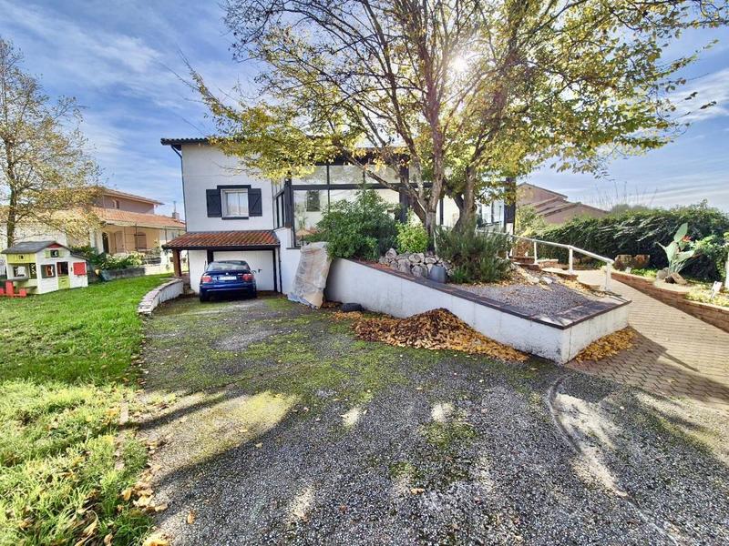 Maison - 213 m² - 5 pièces