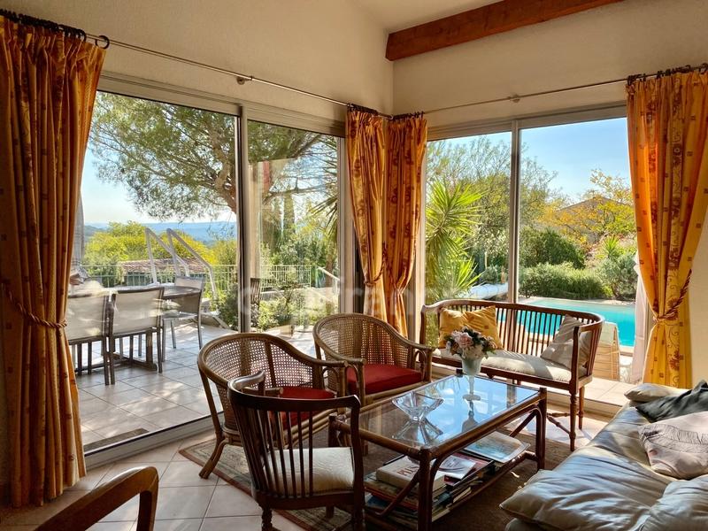 Maison - 140 m² - 7 pièces