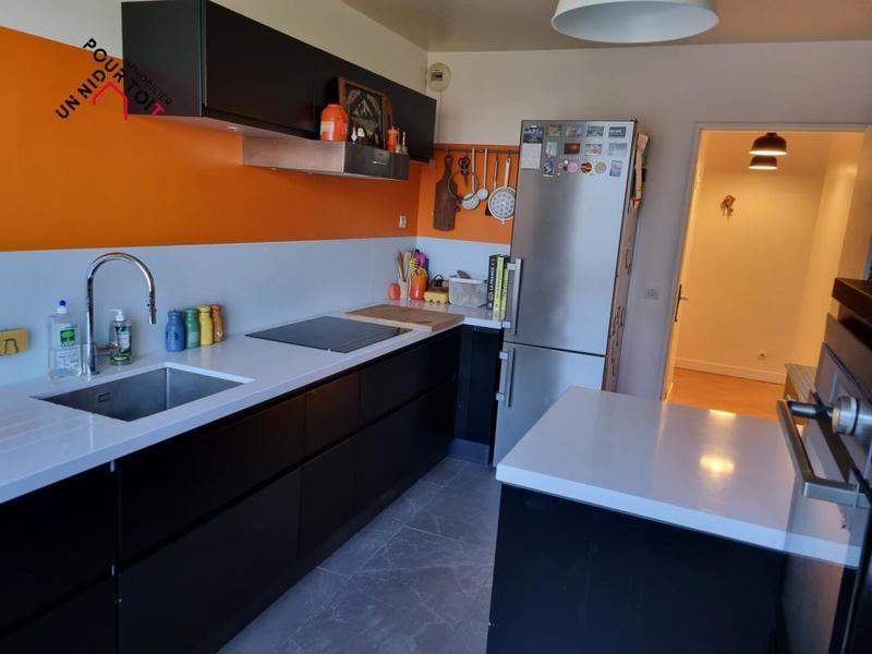 Appartement - 99 m² - 5 pièces