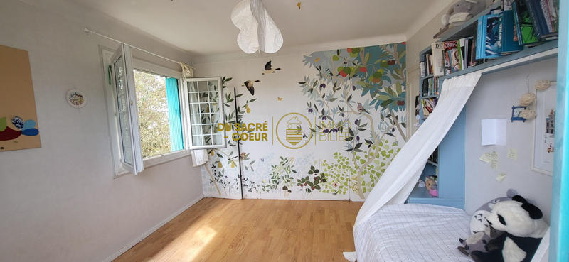 Maison - 213 m² - 6 pièces