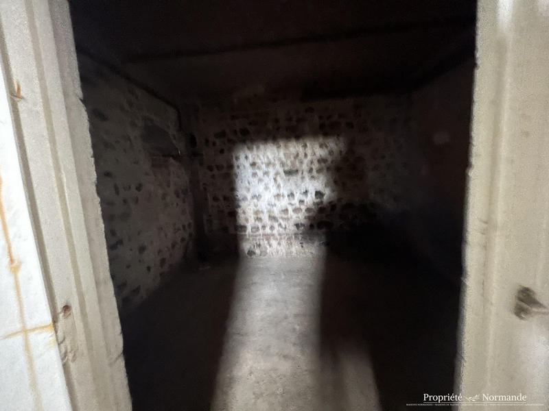 Maison - 204 m² - 7 pièces