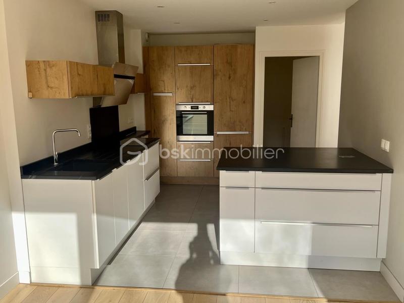 Appartement - 93 m² - 3 pièces