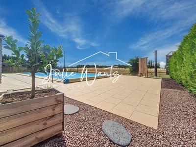 Maison - 170 m² - 6 pièces