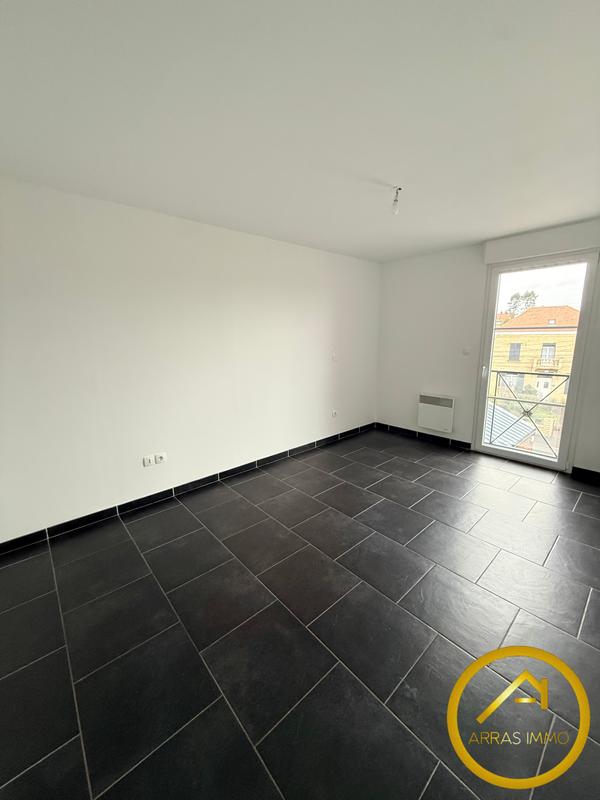 Appartement - 90 m² - 3 pièces