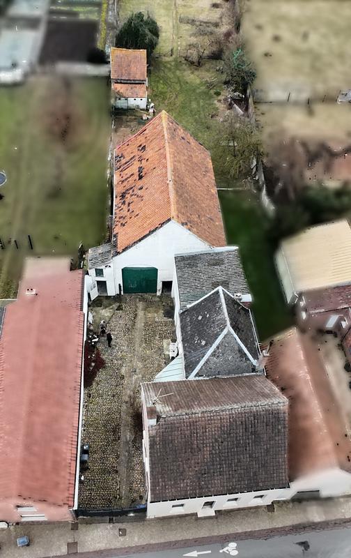 Maison - 250 m² - 7 pièces