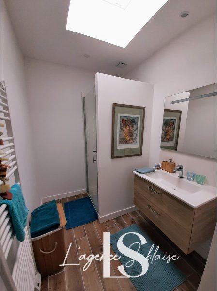 Maison - 96 m² - 4 pièces