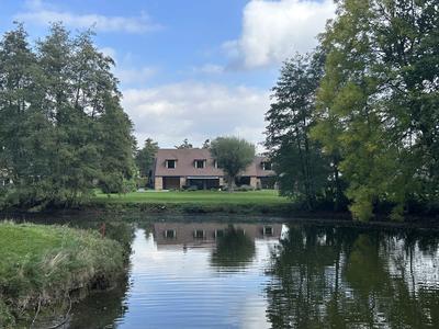 Maison - 249 m² - 8 pièces