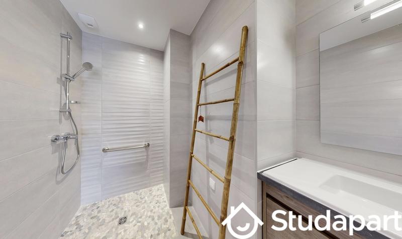 Chambre - 17 m² - 1 pièce