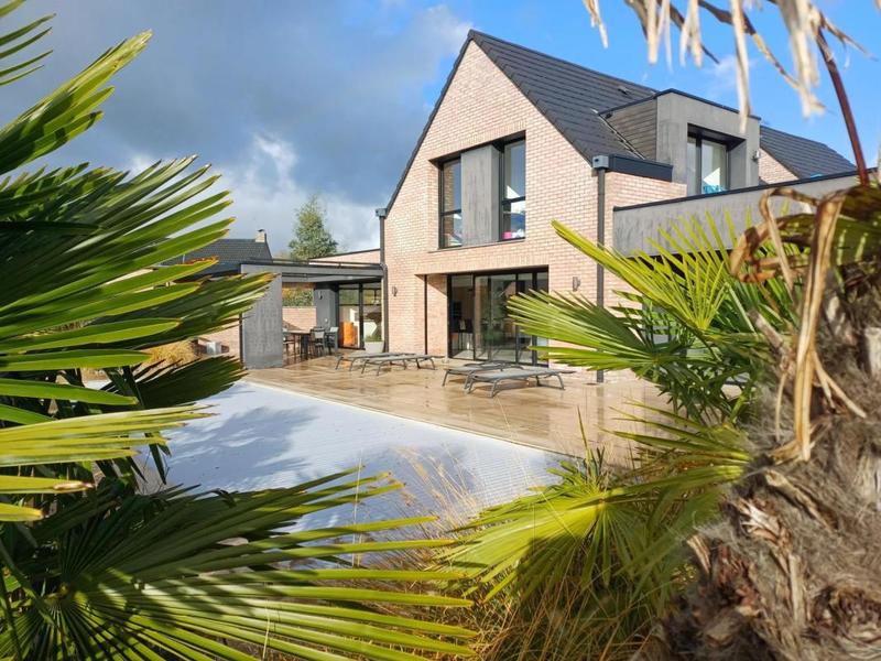 Maison d'architecte - 250 m² - 6 pièces