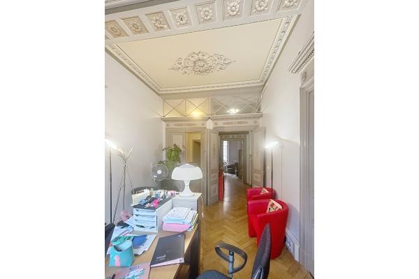 Bureau - 168 m²