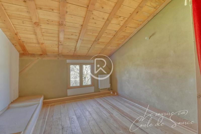 Maison de bois - 130 m² - 5 pièces