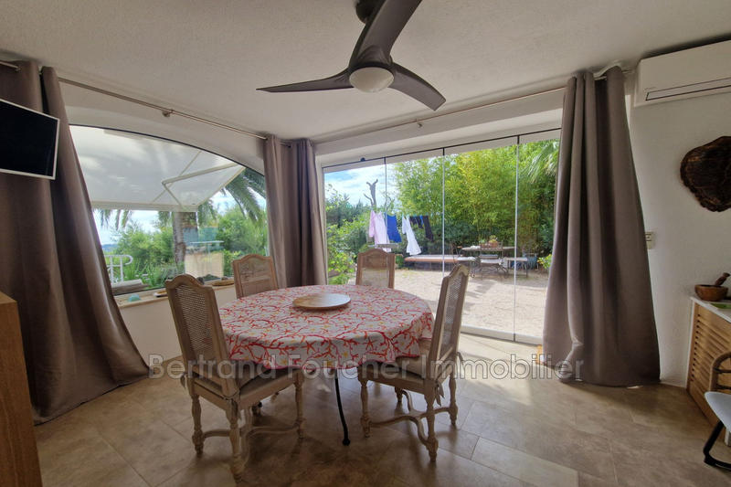 Maison - 250 m² - 10 pièces