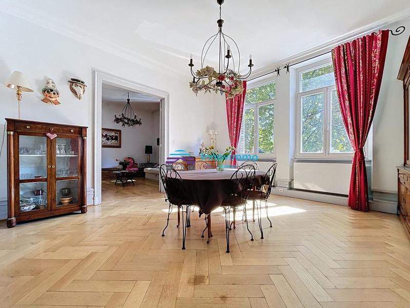 Appartement - 157 m² - 7 pièces