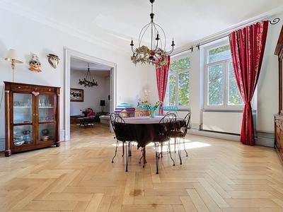 Appartement - 157 m² - 7 pièces