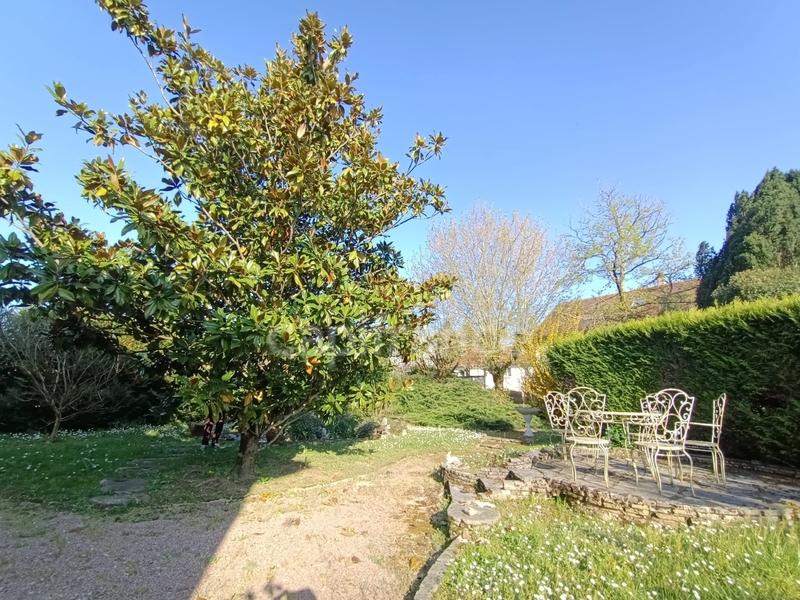 Maison - 246 m² - 6 pièces