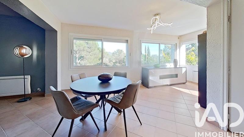 Maison - 264 m² - 8 pièces