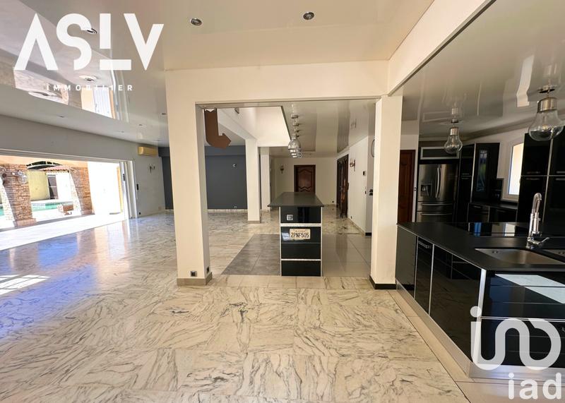 Maison de maîtres - 222 m² - 6 pièces