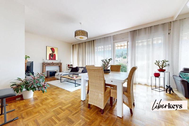 Maison d'architecte - 262 m² - 6 pièces