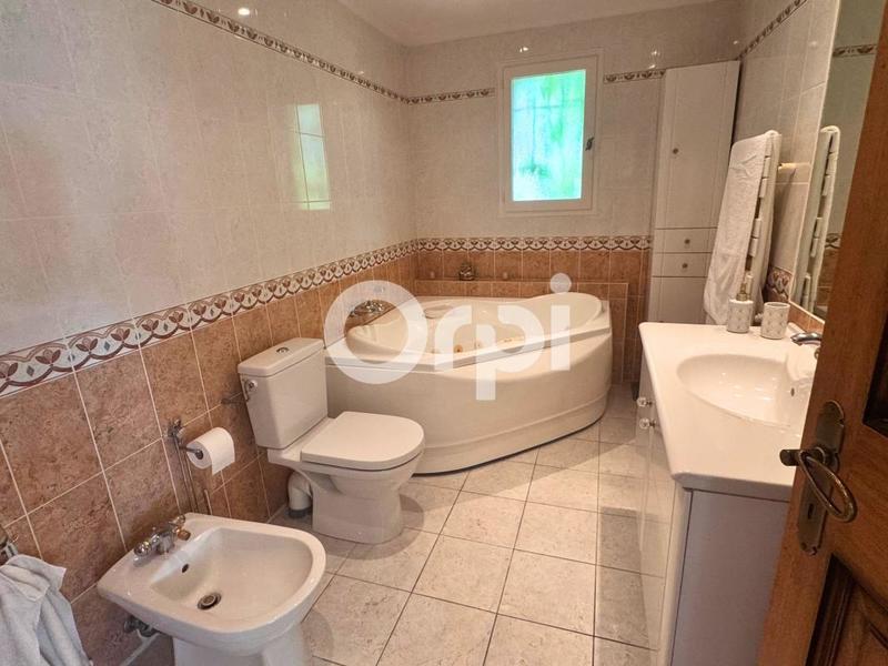 Villa - 167 m² - 5 pièces