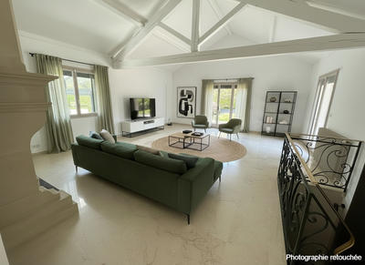 Maison - 307 m² - 9 pièces