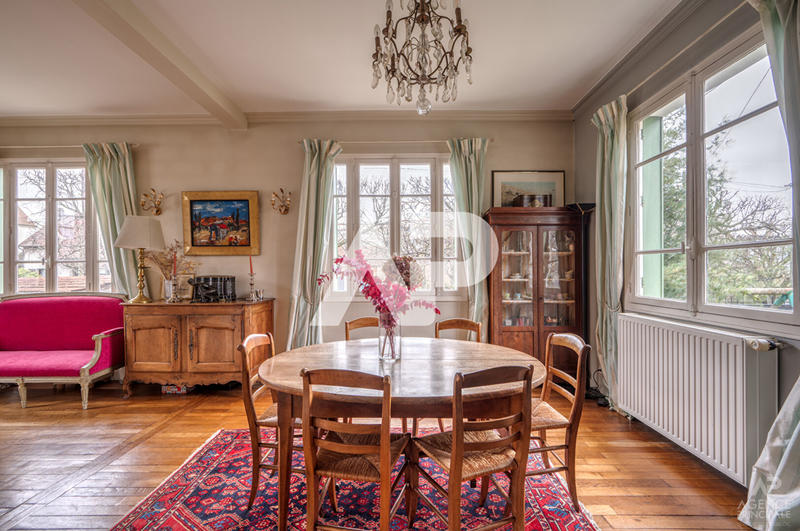 Maison - 150 m² - 7 pièces