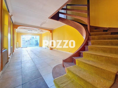 Local commercial - 120 m² - 7 pièces