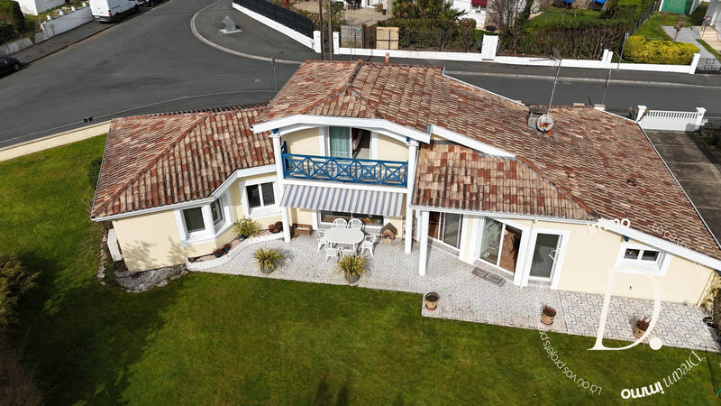 Maison - 142 m² - 6 pièces