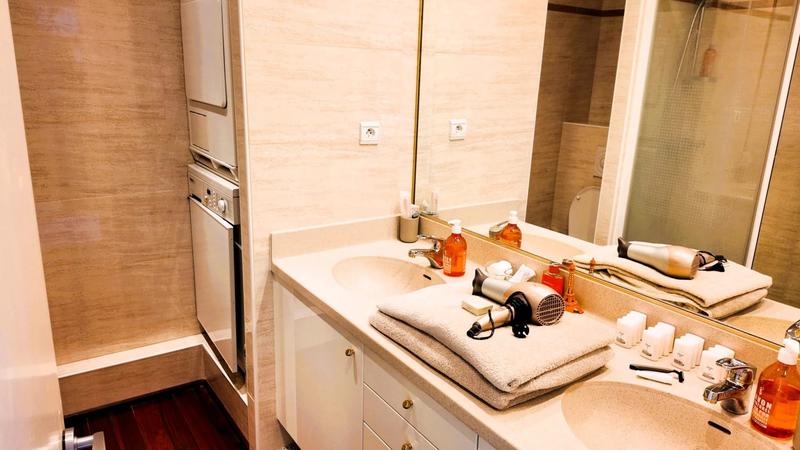 Appartement - 140 m² - 4 pièces