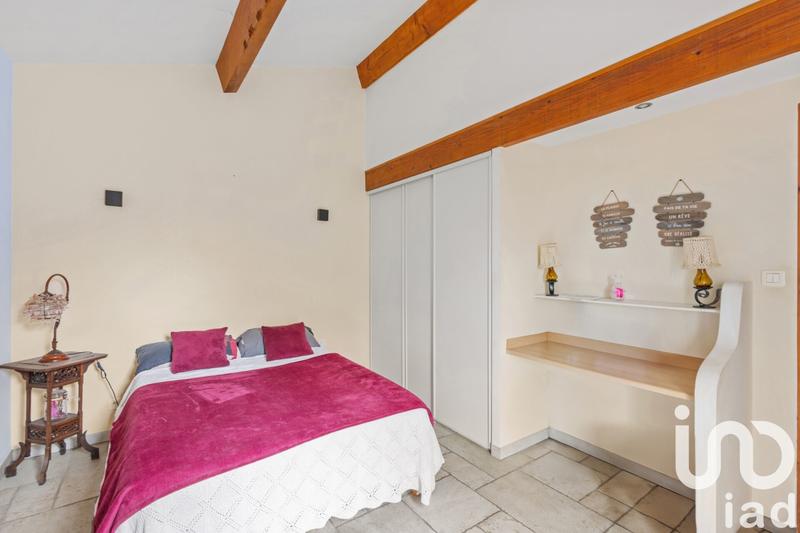 Maison - 250 m² - 7 pièces