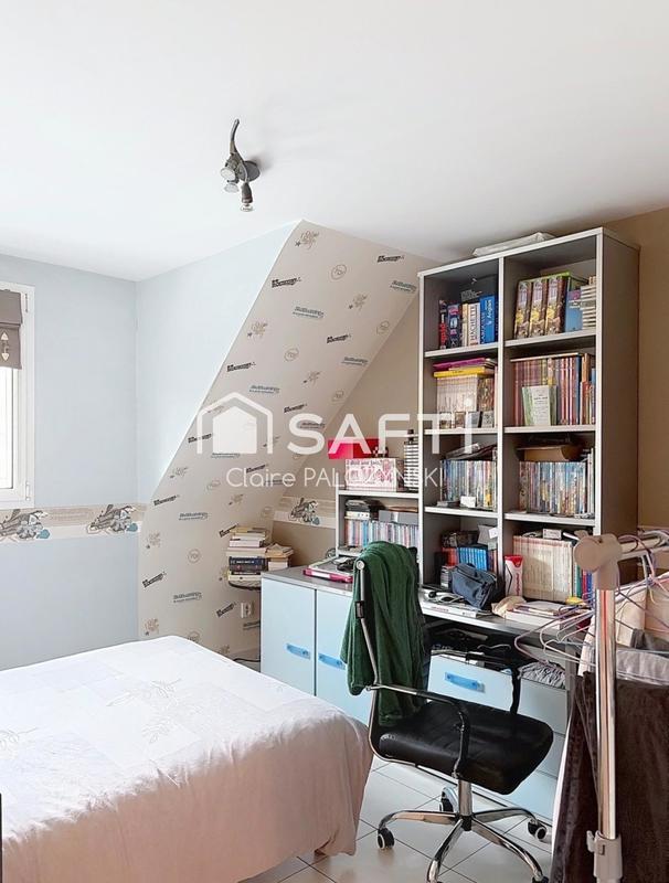 Maison - 95 m² - 5 pièces