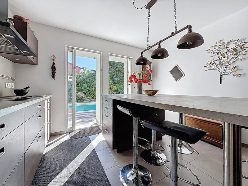 Maison - 190 m² - 5 pièces