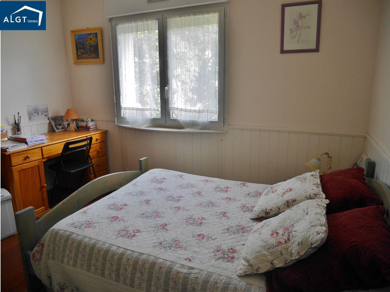 Villa - 210 m² - 6 pièces