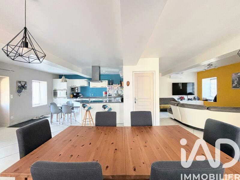Maison - 136 m² - 5 pièces