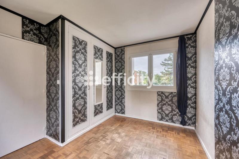 Appartement - 86 m² - 5 pièces