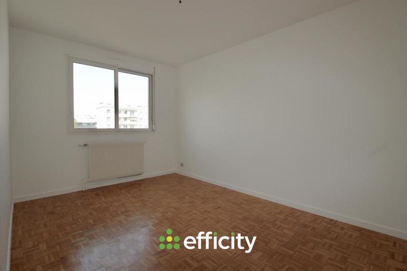 Appartement - 102 m² - 4 pièces