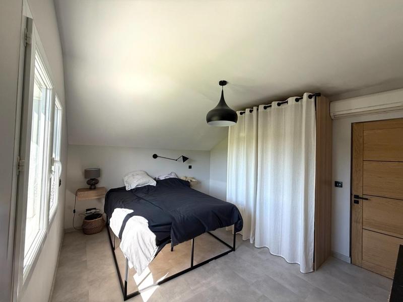 Maison - 104 m² - 4 pièces