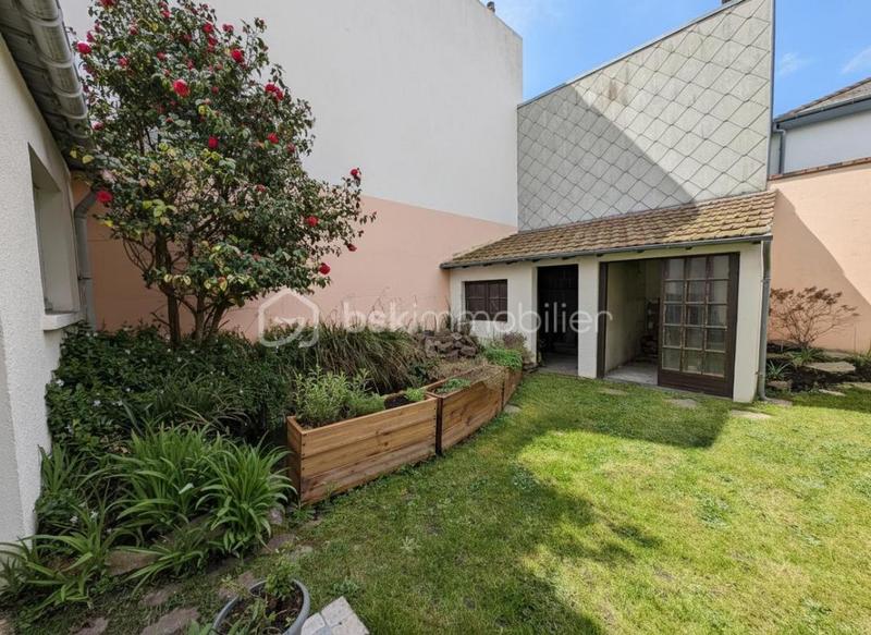 Maison - 90 m² - 6 pièces