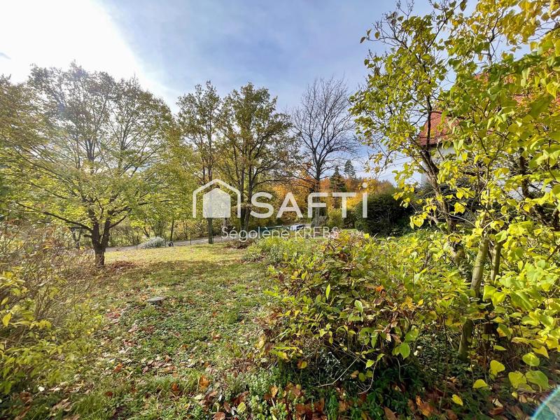 Maison - 197 m² - 8 pièces