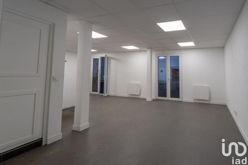 Local commercial - 1 200 m²