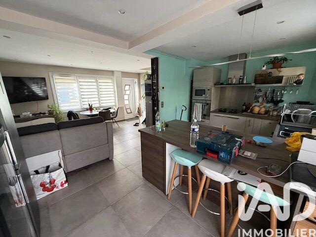 Maison - 60 m² - 4 pièces