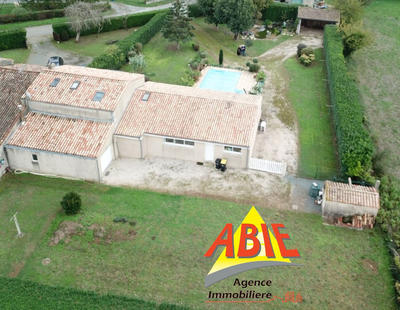 Maison - 158 m² - 7 pièces